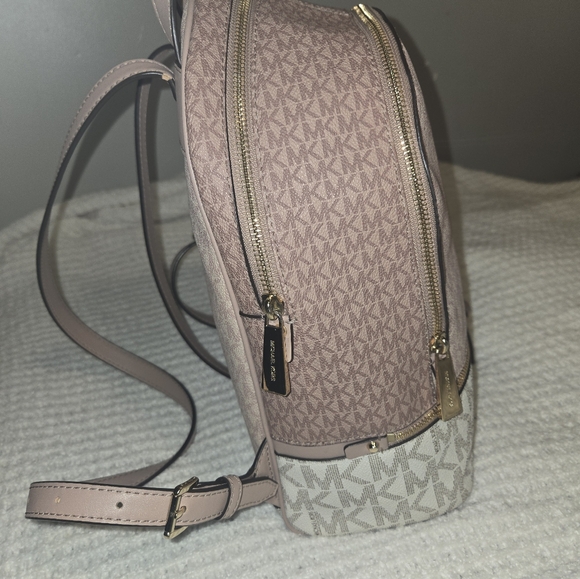 Michael Kors Rhea color block pink backpack purse - Picture 6 of 12